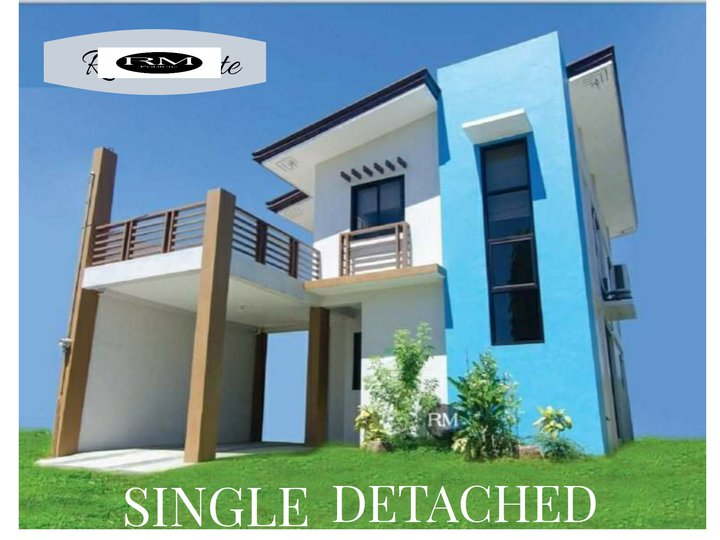 4 Bedrooms House and Lot in Cavite