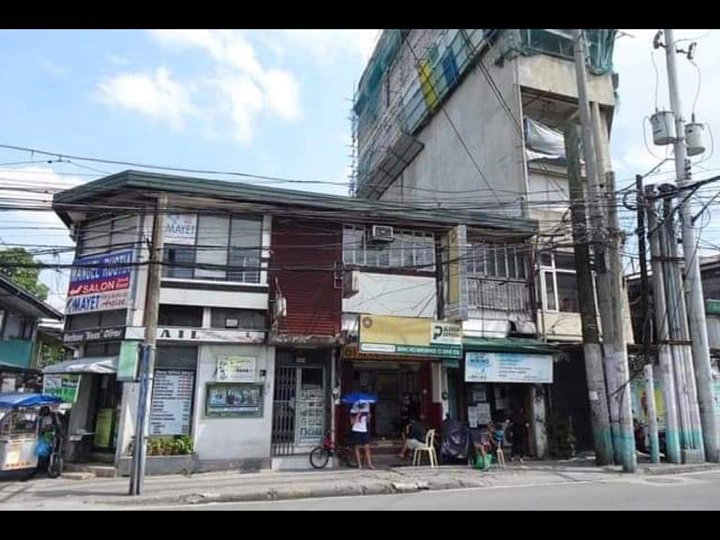 Commercial Building along Arnaiz Avenue, Makati across Evangelista St.