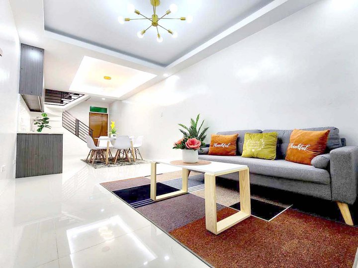 3 bedroom  + Loft  Townhouse For Sale in Tandang Sora nr Mindanao Avenue Quezon City