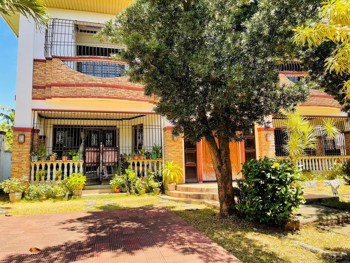 Foreclosed Property in Town and Country Dasmarinas Cavite [House and