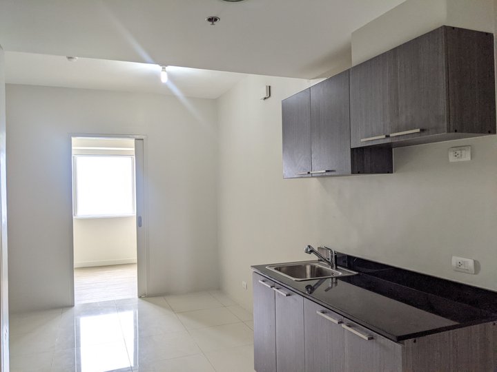 32.00 sqm 1-bedroom Condo For Sale in Mandaluyong Metro Manila