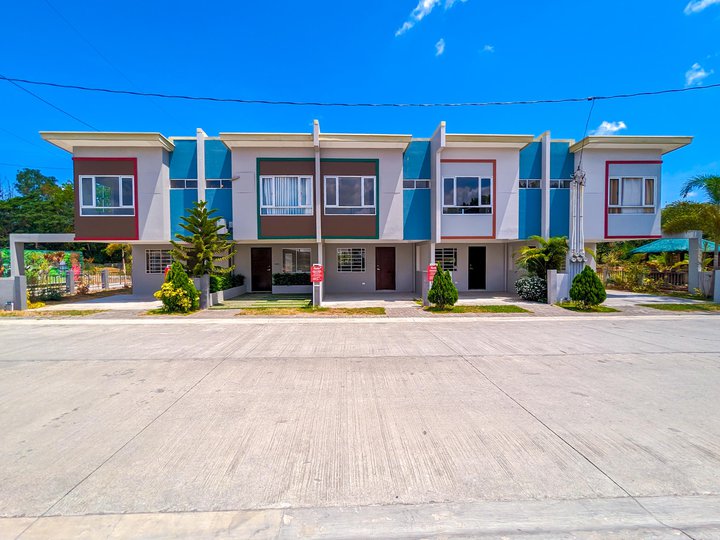 Duraville-Hamilton Residences / Amanda 3-bedroom Townhouse House and Lot For Sale in Imus Cavite