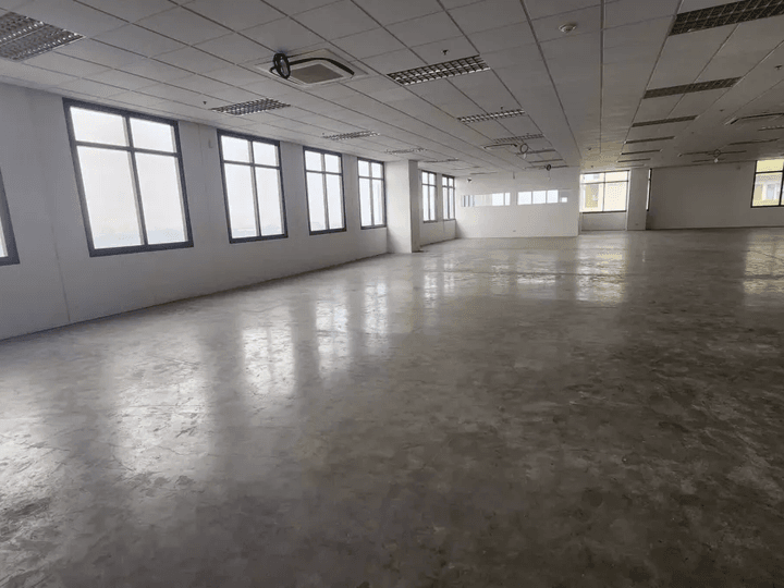 Office Space Rent Lease Quezon City 1040 sqm Warm Shell