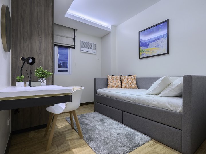 Studio unit with Balcony at Quantum Residences Amethyst in Pasay