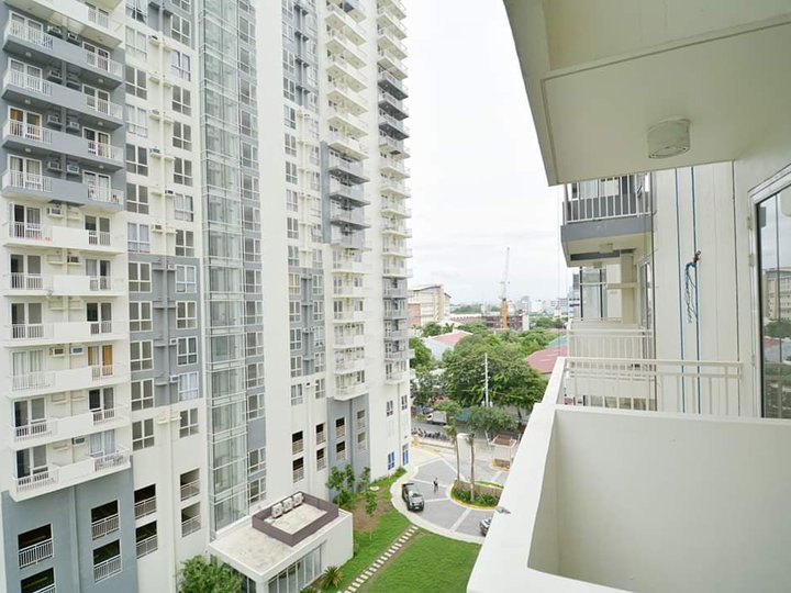 A Condo along C5 near Eastwood City | NO DOWN PAYMENT 14K Monthly 1-BR