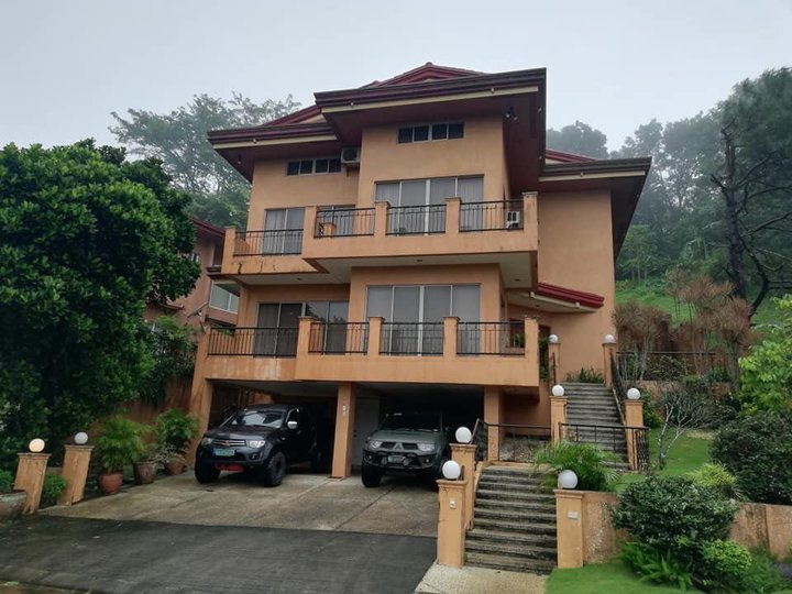 Luxury homes for sale in Canyon woods Tagaytay