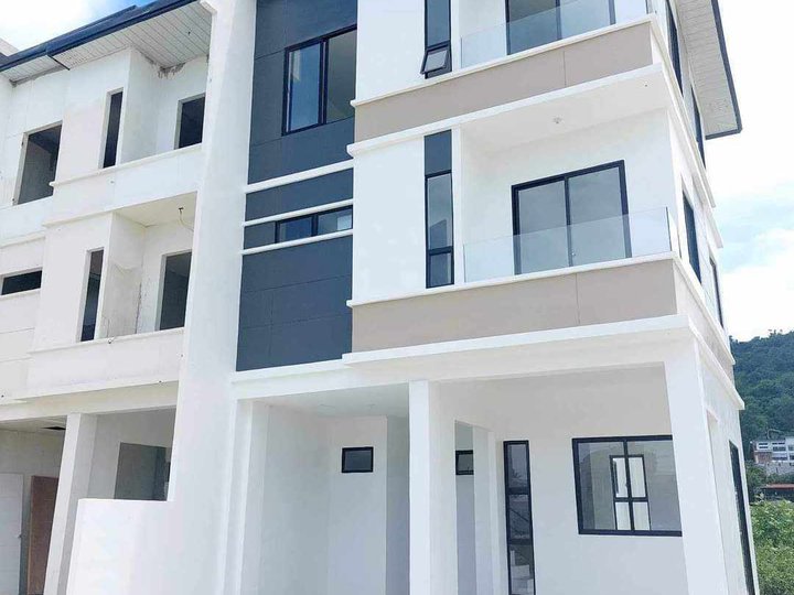 5-bedroom House For Sale in Cebu Business Park Cebu City Cebu