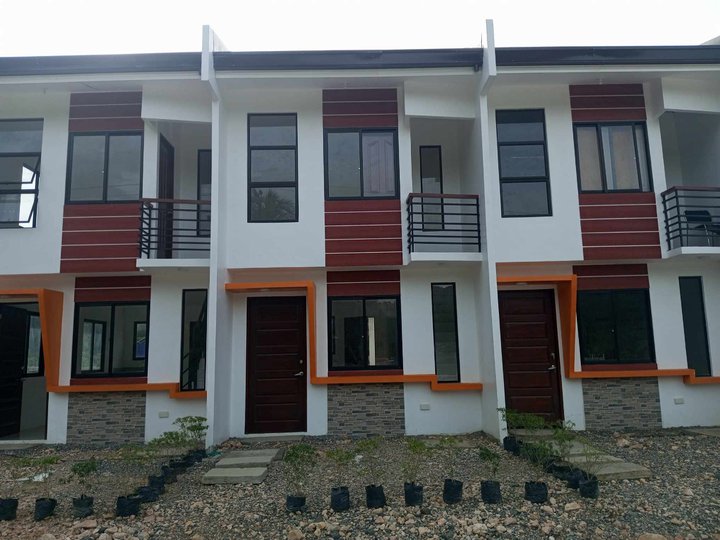 2-bedroom Townhouse For Sale in Toledo Cebu