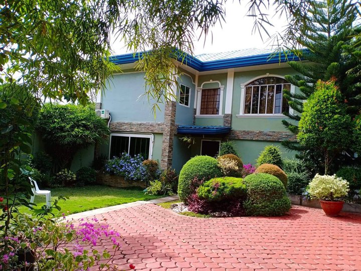 2 Storey House for sale in Cabantian  and 1Bungalow house 8.5M Net