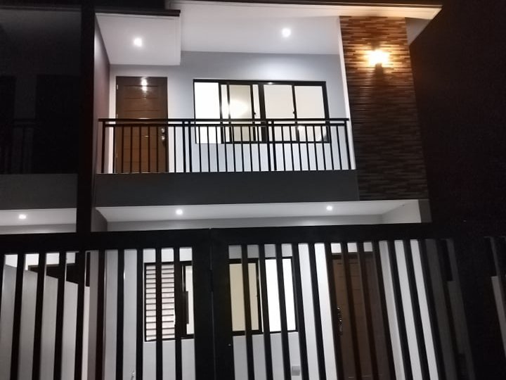 2-bedroom Townhouse For Sale in Caloocan Metro Manila