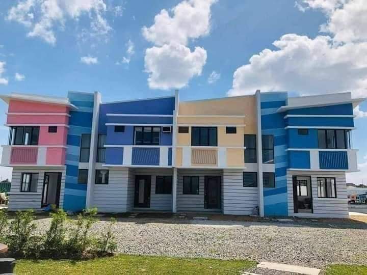 Townhouse For Sale in Tanza Cavite