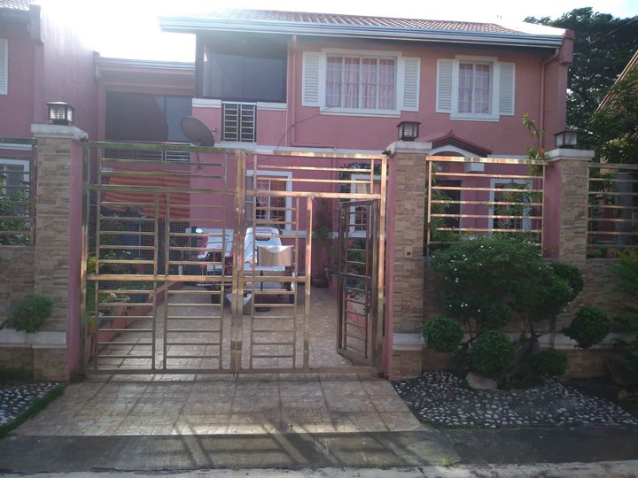 Pre-owned furnished 4-bedrooms Single Attached house for sale in Caloocan