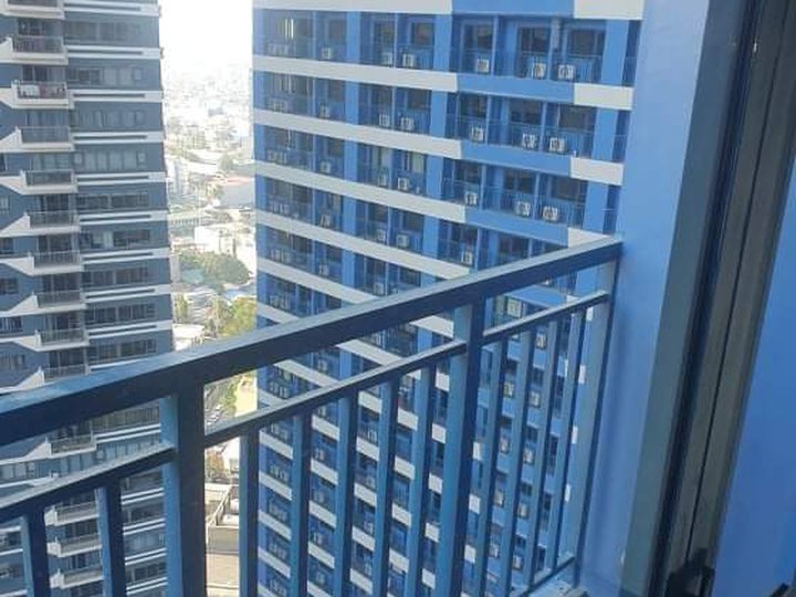 1 BR Makati Condominium For Rent