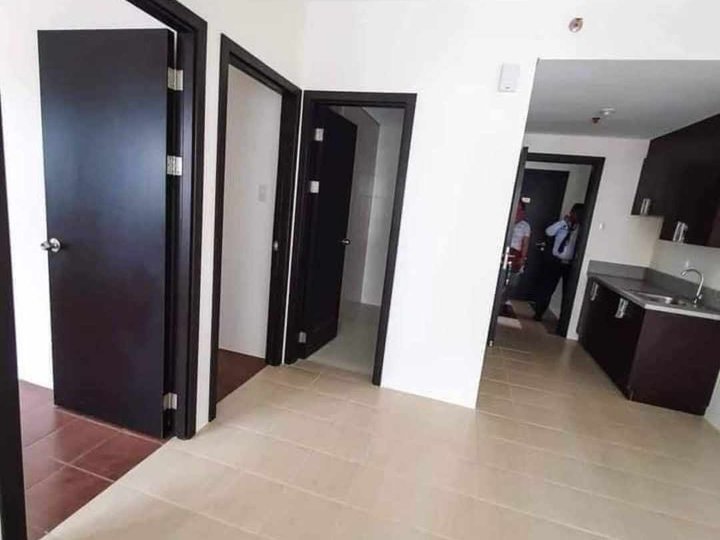 RFO 2 bedroom 25k/mo 5%DP move-in Rent to Own Condo near BGC Makati