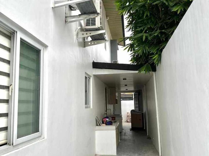 6-bedroom House For Sale in Angeles Pampanga