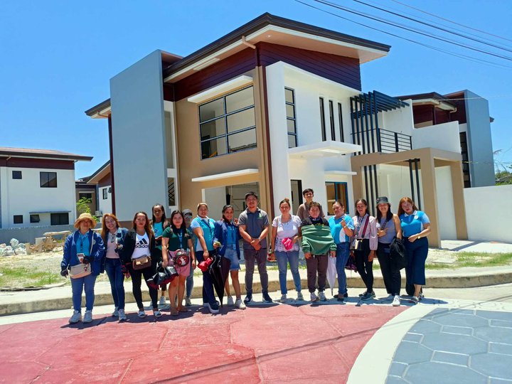 3-bedroom Duplex / Twin House For Sale in Consolacion Cebu