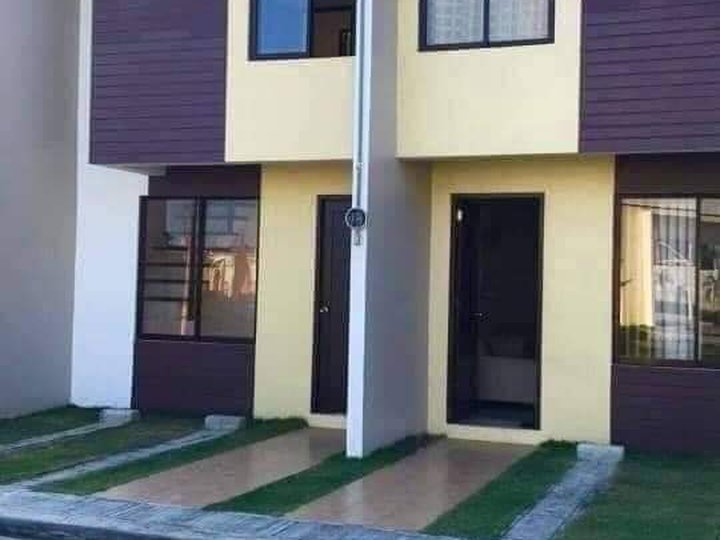 2-bedroom Townhouse For Sale in Lapu2 City Cebu