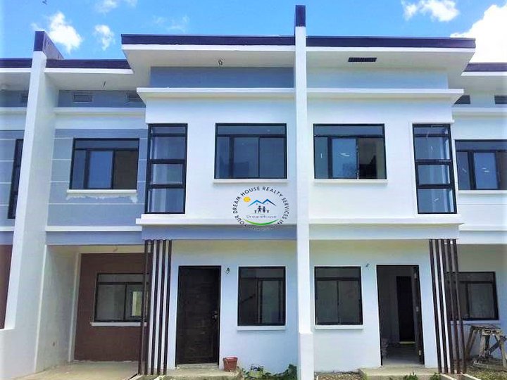 RFO: 3-bedroom Townhouse For Sale in Minglanilla Cebu