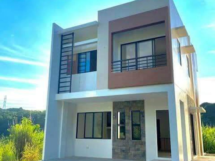 3bedroom Single Attached house for sale