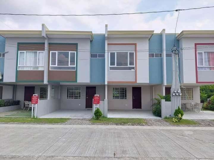 3-bedroom Townhouse For Sale in Imus Cavite