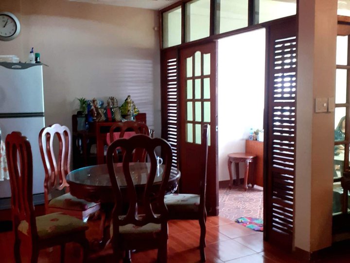 6 Bedroom House For Sale near Mindanao Ave., Quirino Hway Quezon City