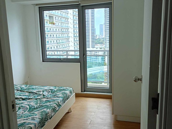 2BR condo for rent in Mandaluyong, P30,000/month. Fully furnished, 18th floor. Call for viewing.