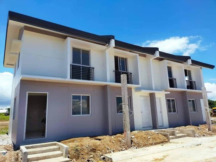 Townhouse For Sale in Malvar Batangas