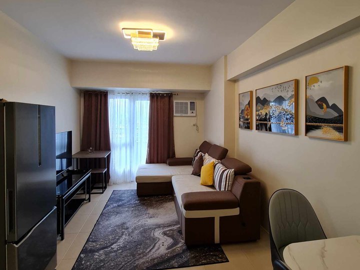 For Rent! Avida Towers Asten 2br with Parking ,fully furnished condo