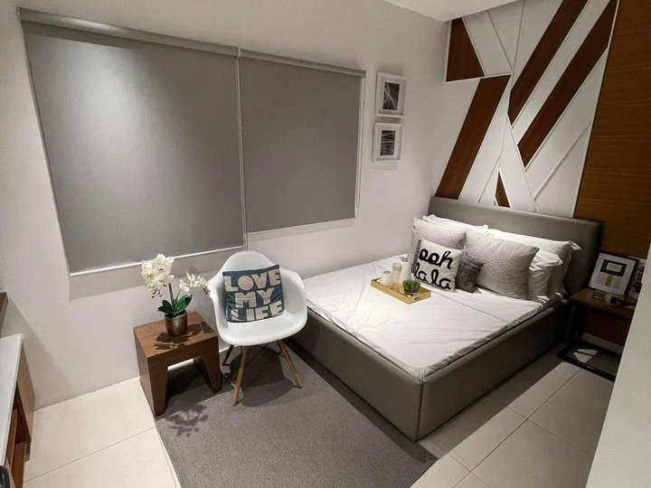 Condo in Makati near Mall of Asia NAI BGC 1BR 25K Monthy 327K DP Move In Ready