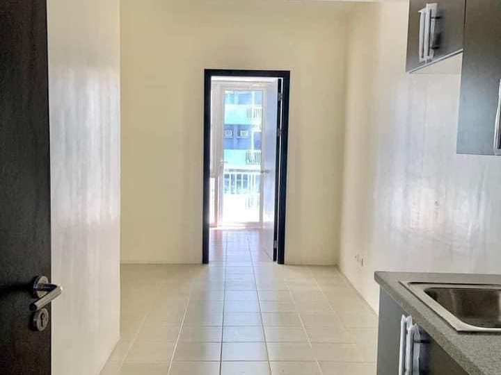 STUDIO UNIT 10K MONTHLY - 5%-20% DP to Move-in!