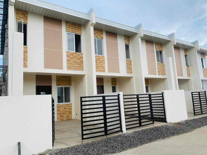 Two-story Townhouse For Sale in Padre Garcia Batangas