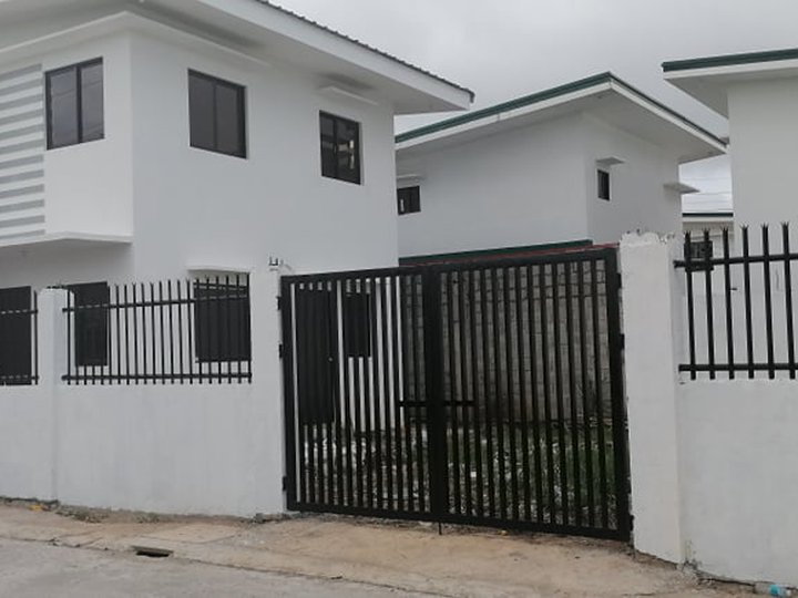 2 storey 3 bedrooms 2 t&b