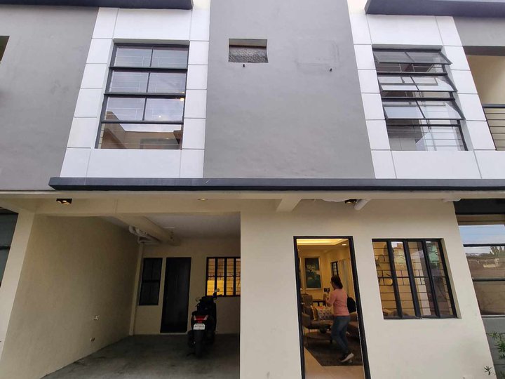 3-bedroom Townhouse For Sale in Conggressional, Quezon City