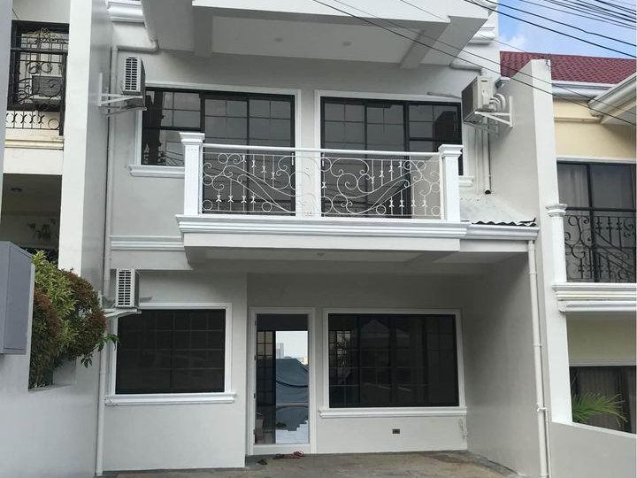 Spacious 3-bedrooms Townhouse for Sale in South Hills Tisa, Cebu City