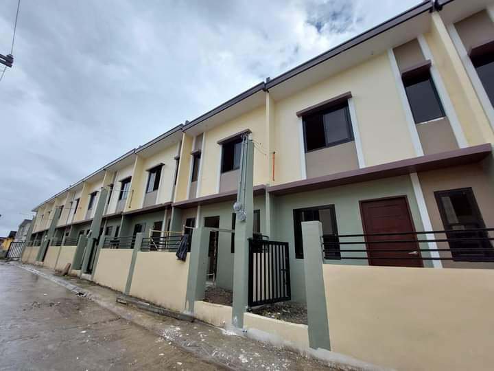 2 bedroom townhouse for sale in Lipa Batangas