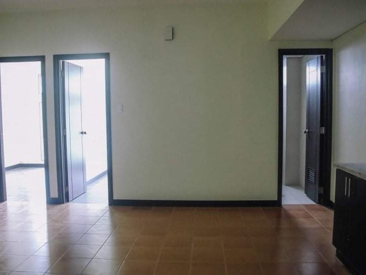 30K MONTHLY 2BR RFO RENT TO OWN CONDO SAN LORENZO PLACE MAKATI