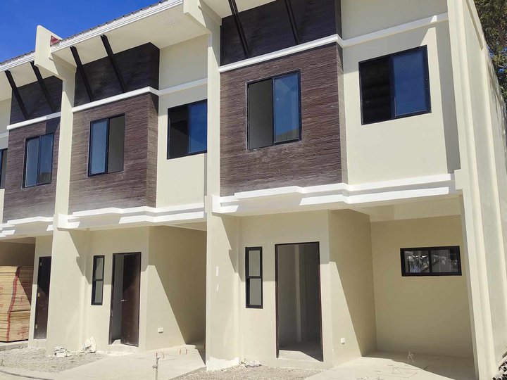 Pre-selling Townhouse For Sale in Carcar Cebu
