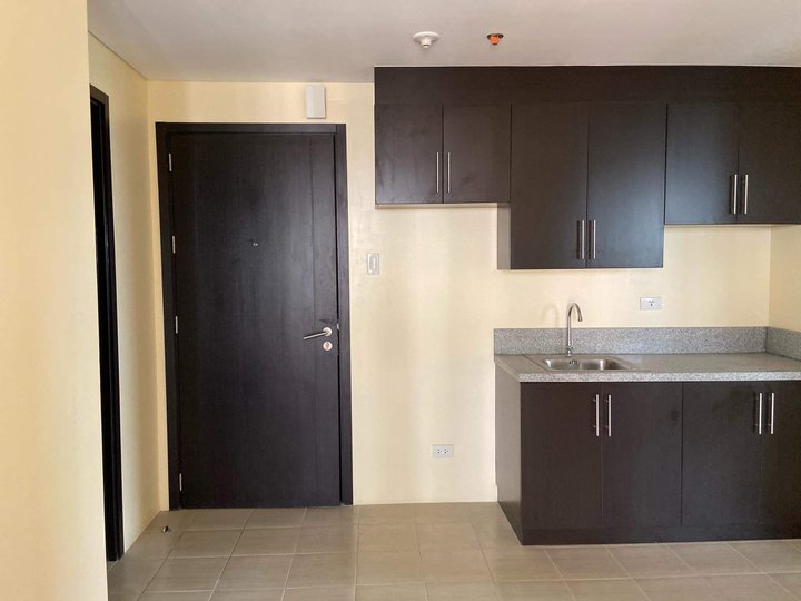 Cash payment 1.5M Discount The Rochester Garden 3 Bedroom Unit For Sale in Pasig Metro Manila RFO