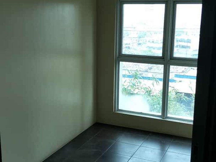 2br 2bath condo Rent to own near Moa-BGC-Makati