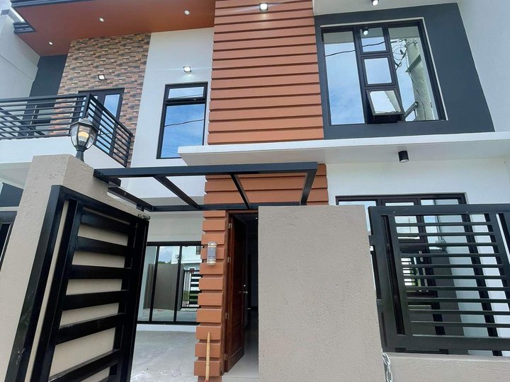 3-bedroom Single Attached House For Sale in San Mateo Rizal