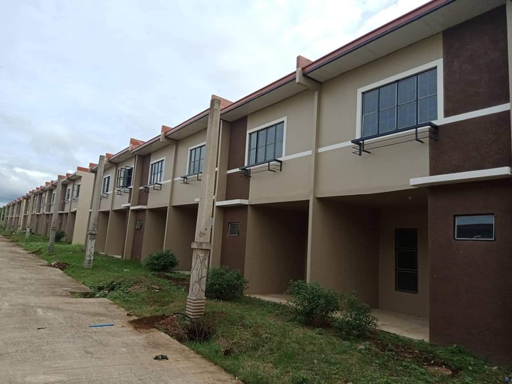 Adriana 2 bedroom Affordable TH in Bulacan Behind VistaMall Malolos