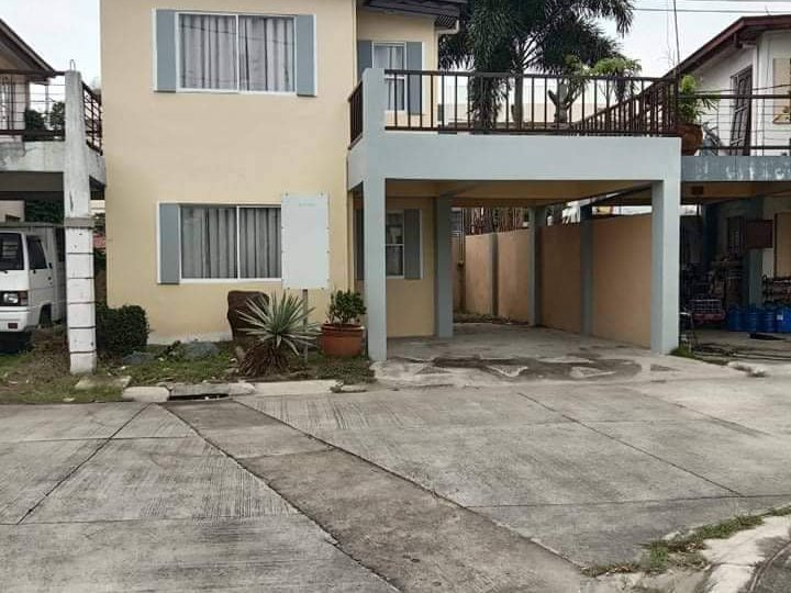 House & Lot Single Attached Near in Manila