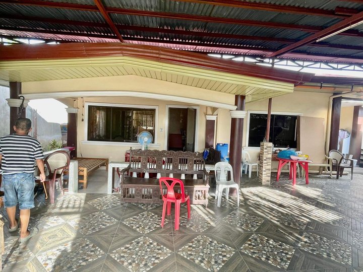 Furnished 5-bedroom Bungalow House & Lot for Sale in Poblacion Cordova