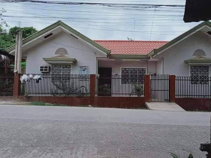 2-bedroom Duplex / Twin House For Sale in Minglanilla Cebu