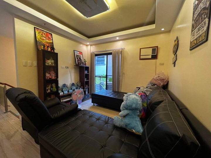 5-bedroom Single Detached House For Sale in Fairview Quezon City / QC