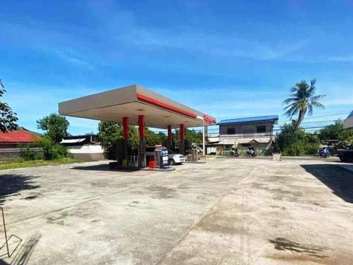 GASOLINE STATION WITH 2 STOREY HOUSE BDLG