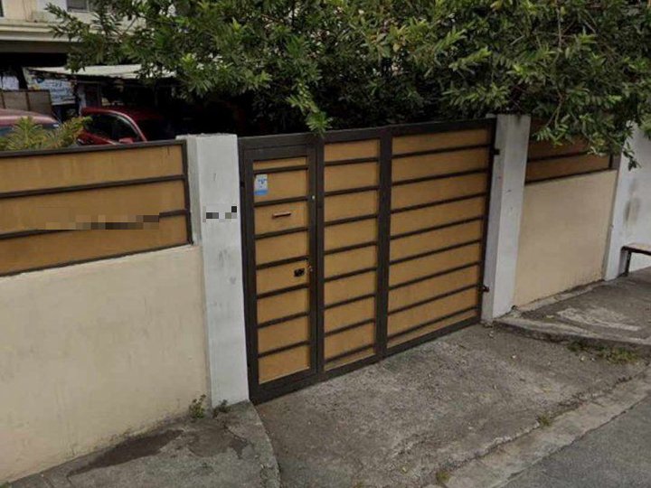 House and Lot for Sale in Quezon City RUSH!!