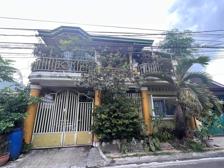 Pre-Owned 4-bedroom Single Attached House For Sale