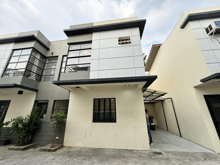 2-Bedroom Townhouse For Sale in Quezon City / QC Metro Manila