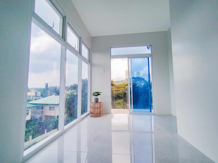 47.76 sqm 1-bedroom Condo For Sale